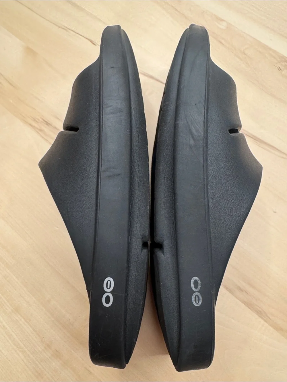 OOFOS OOahh Recovery Slides Black M9 W 11
